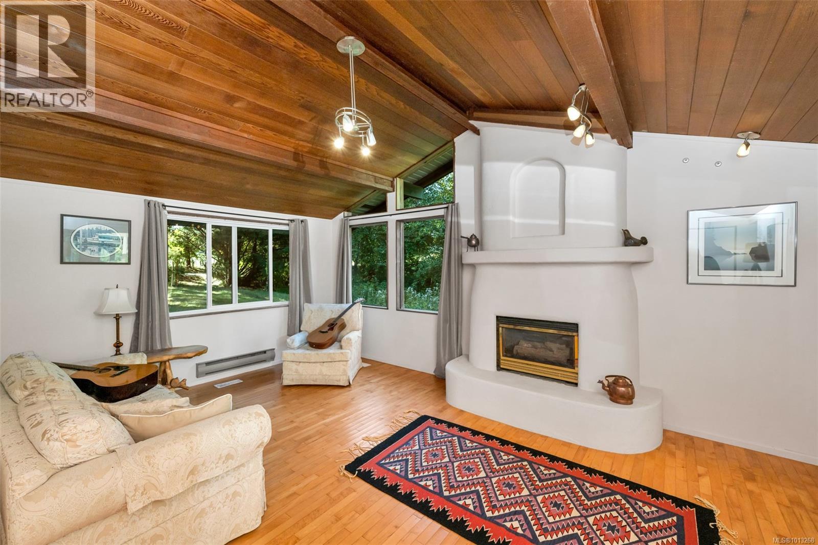 3840 Telegraph Rd, Cobble Hill