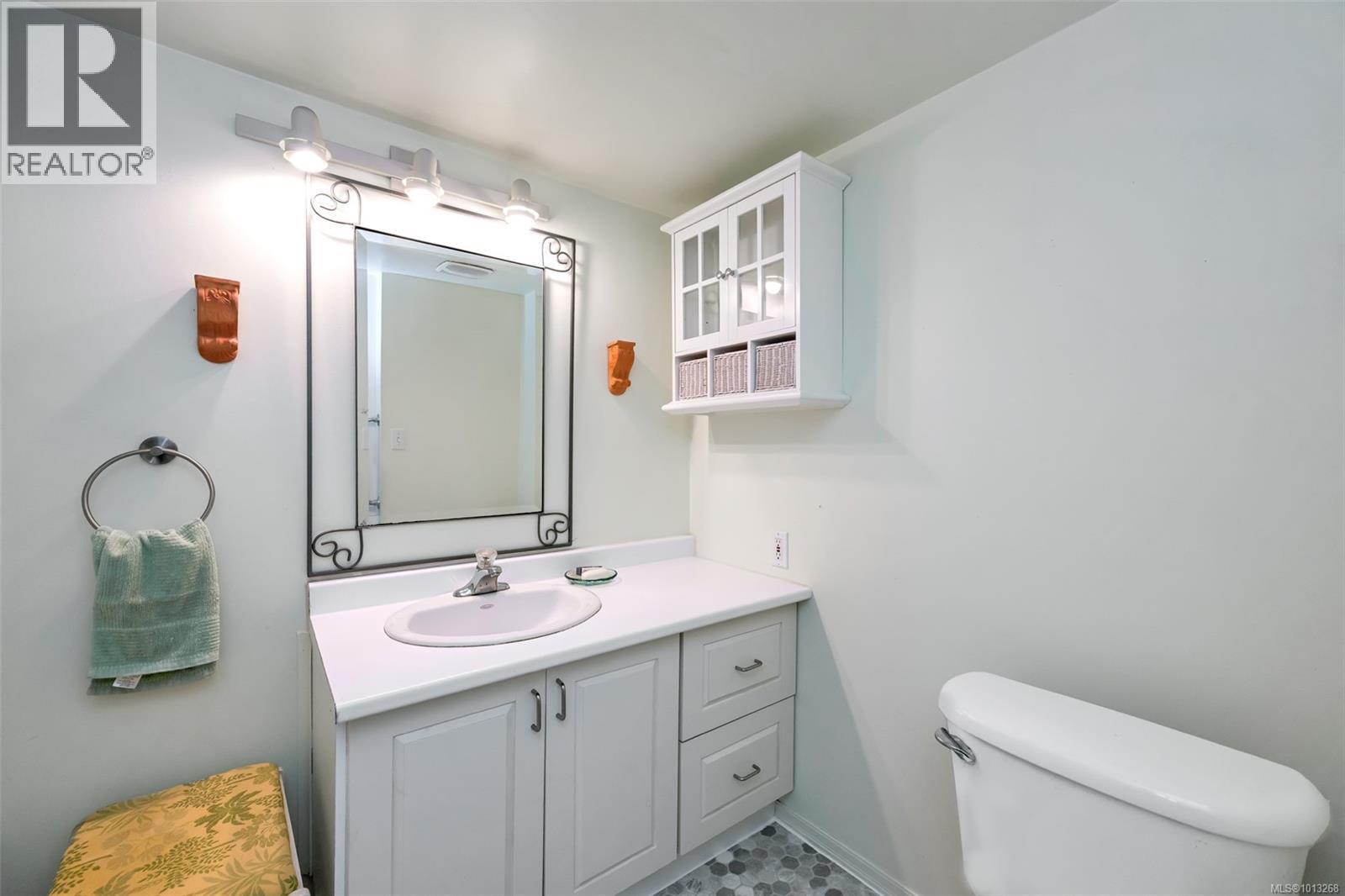 3840 Telegraph Rd, Cobble Hill