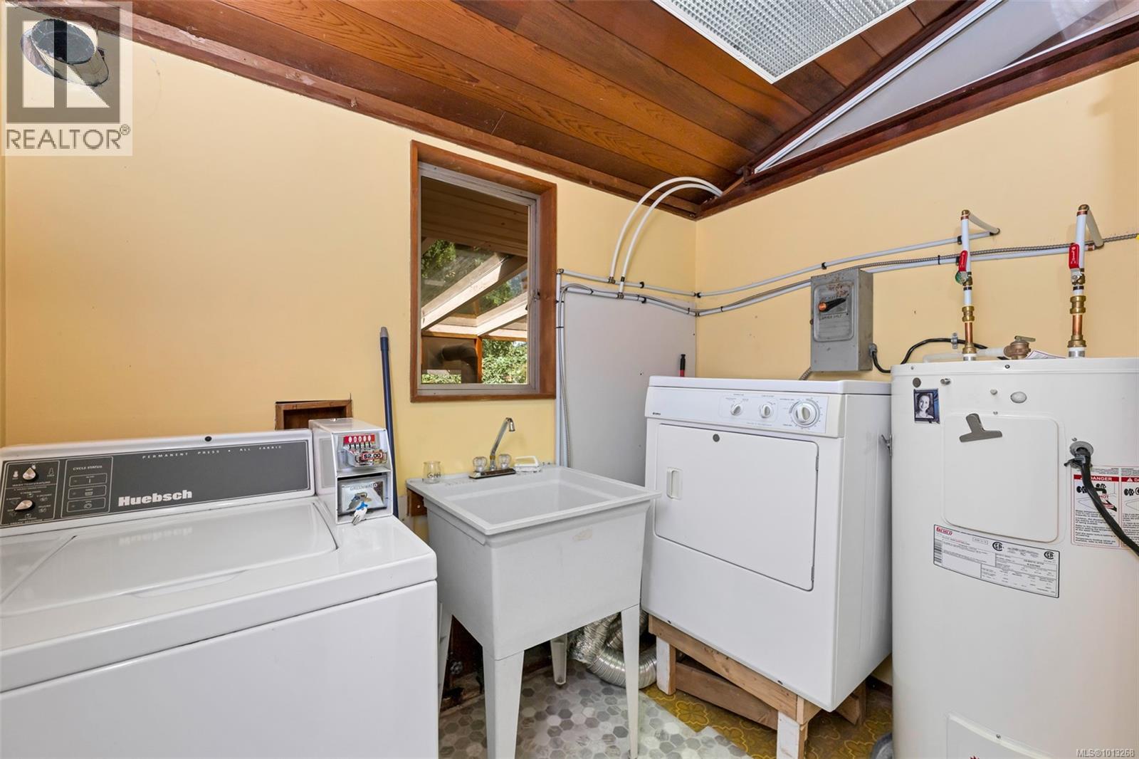 3840 Telegraph Rd, Cobble Hill