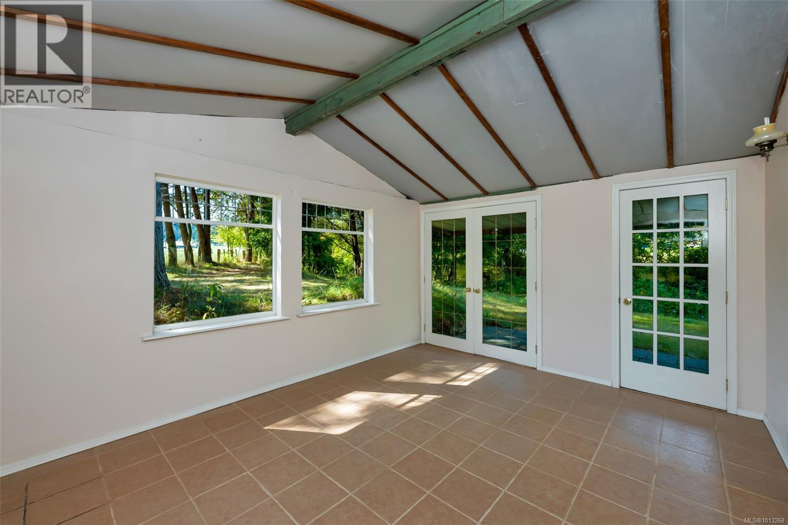 3840 Telegraph Rd, Cobble Hill