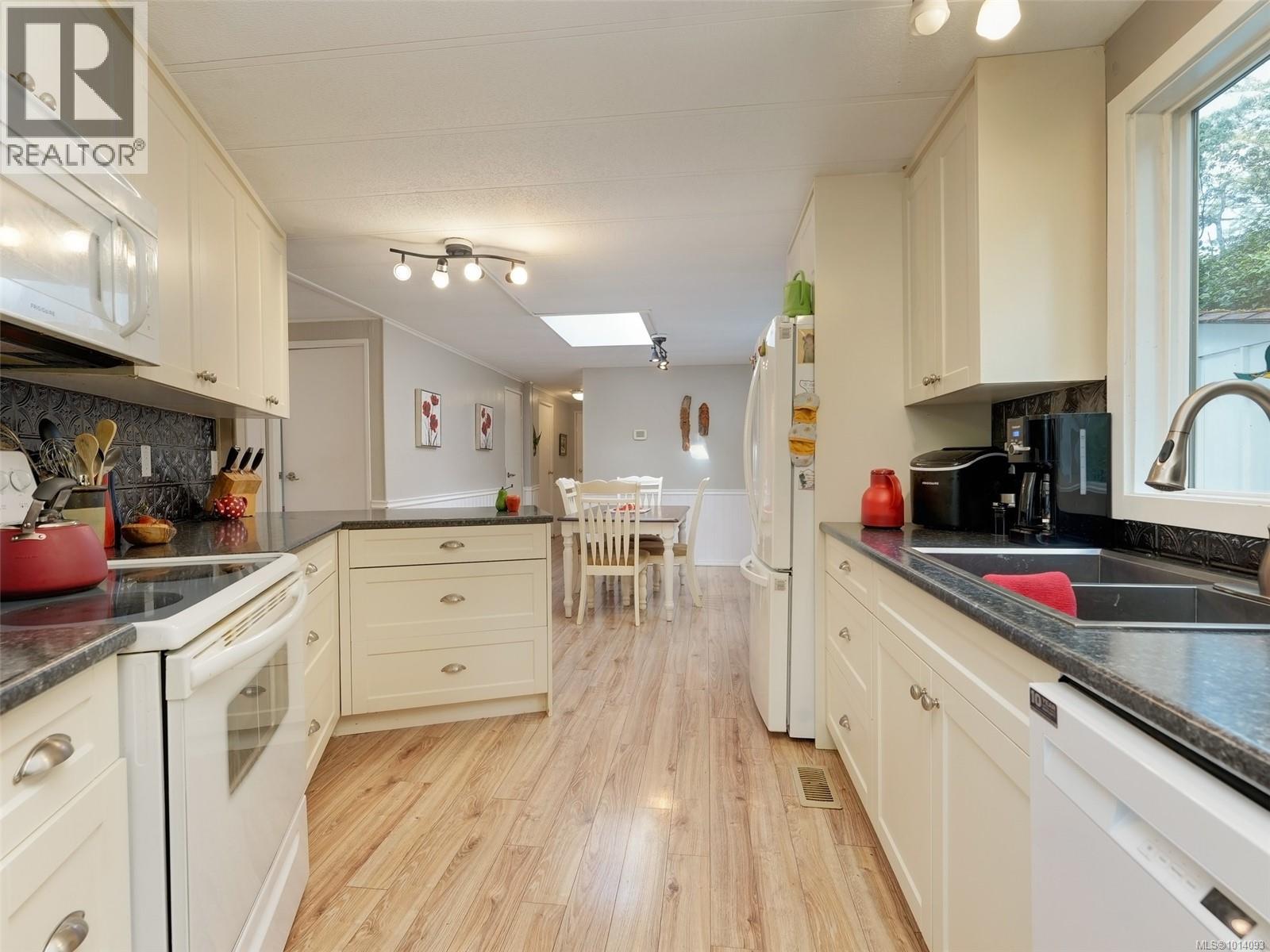 97 5838 Blythwood Road, Sooke