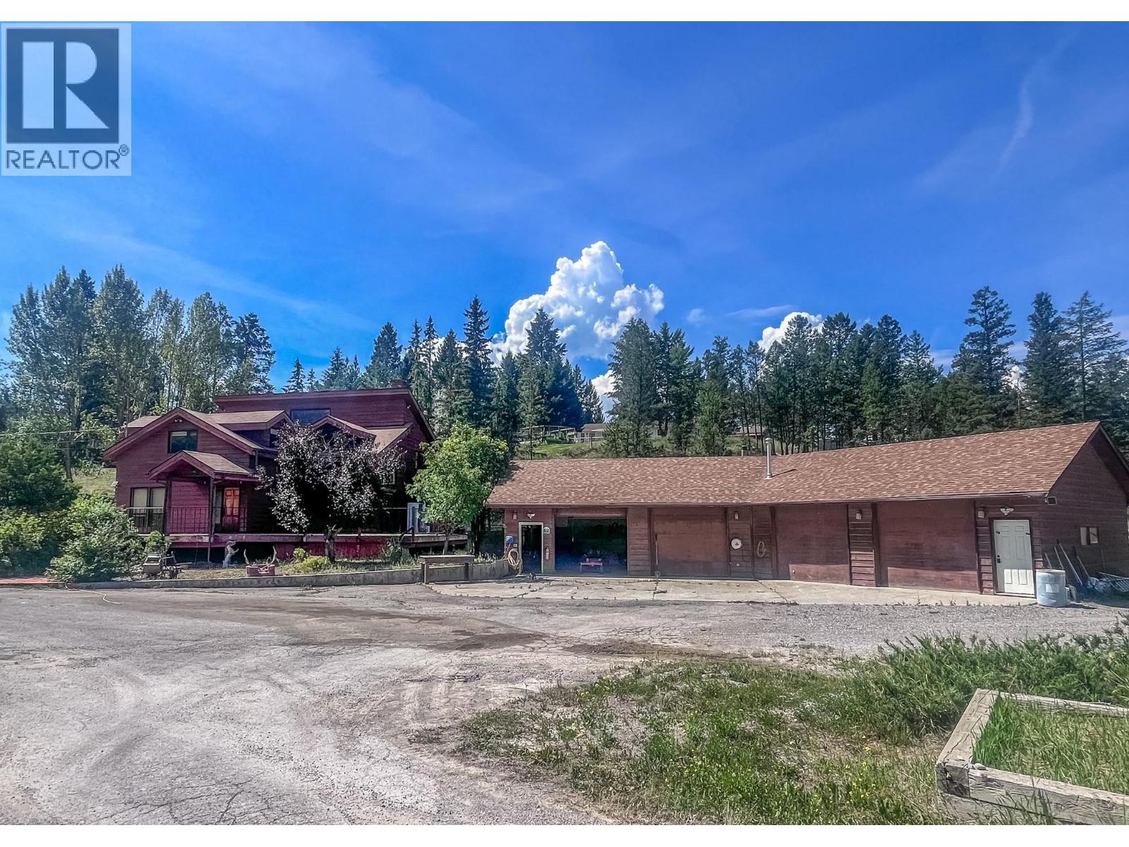 1049 Swansea Road, Invermere