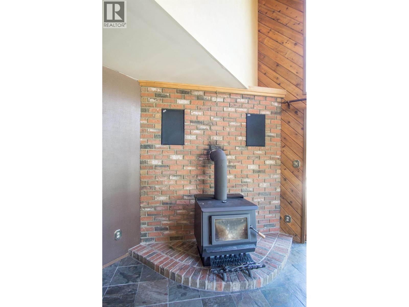 1049 Swansea Road, Invermere