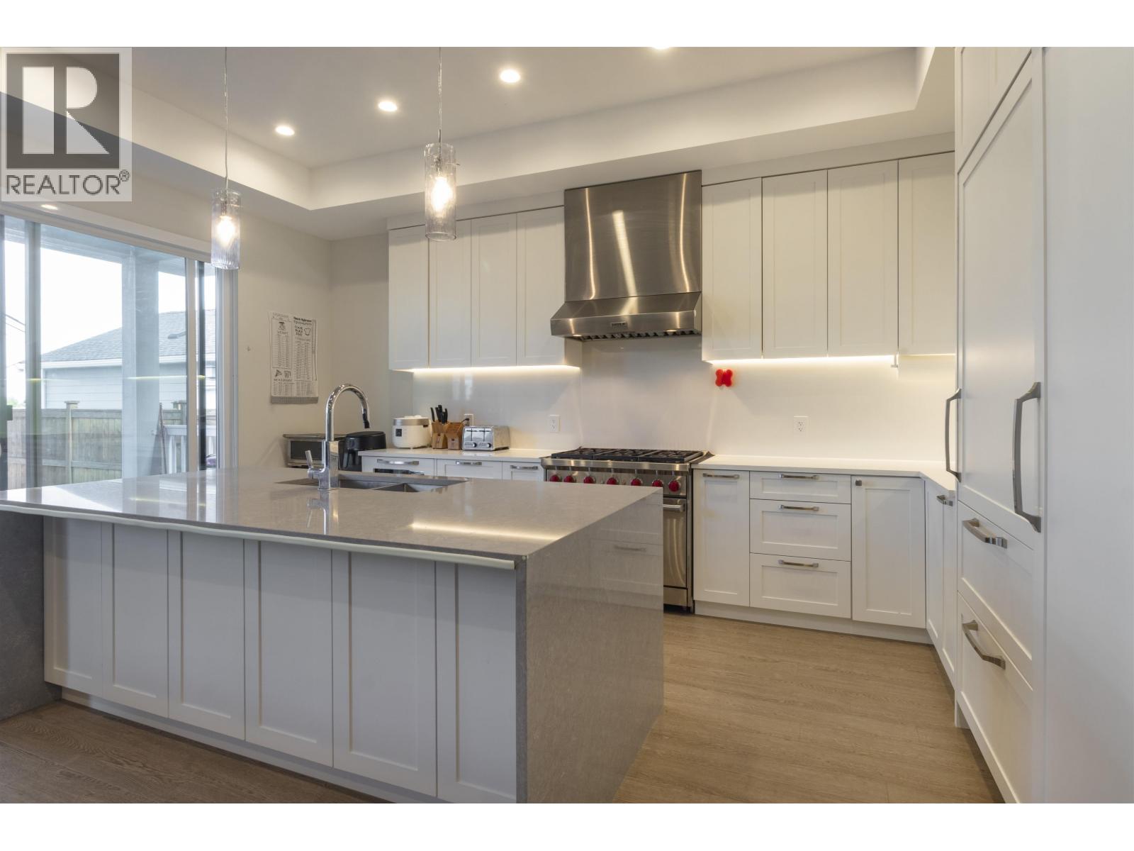4761 HAZELNUT WAY, Tsawwassen