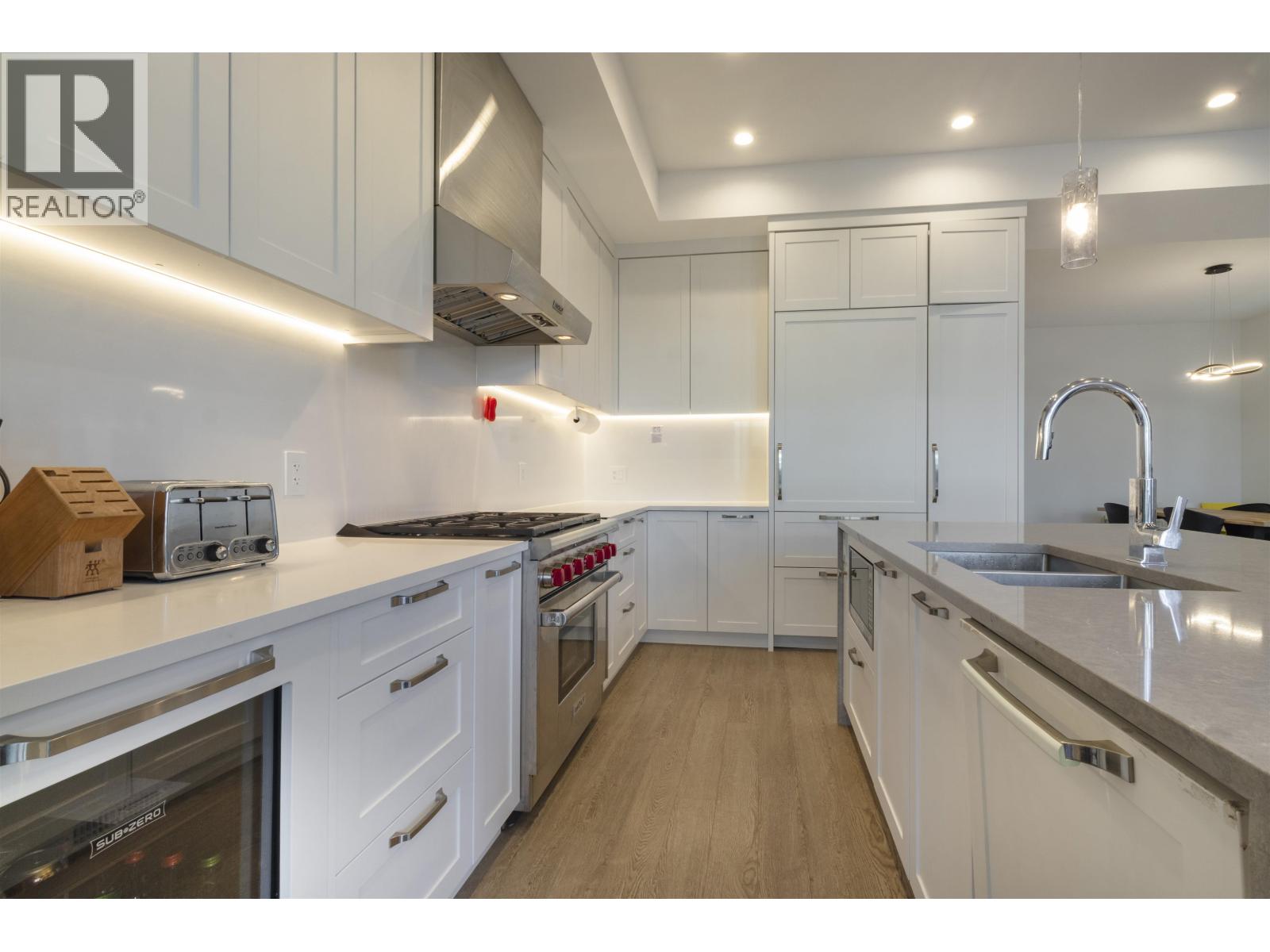 4761 HAZELNUT WAY, Tsawwassen