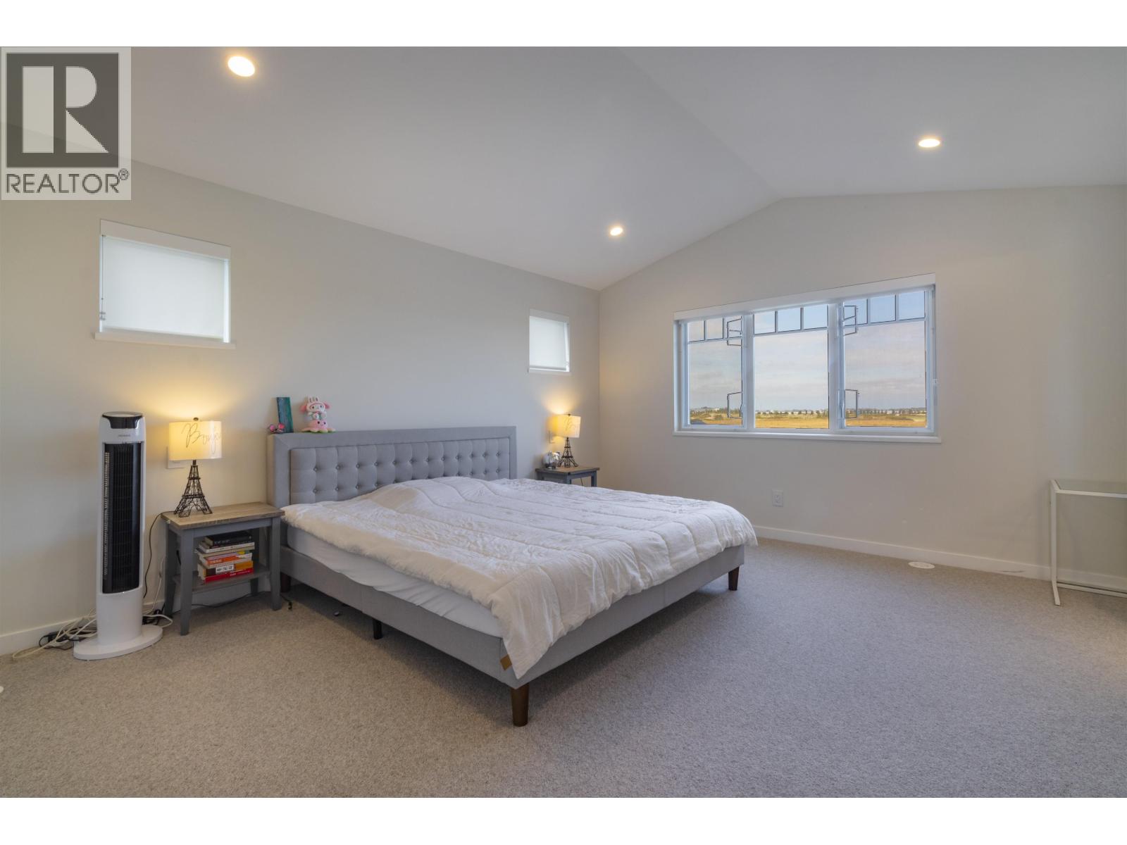 4761 HAZELNUT WAY, Tsawwassen