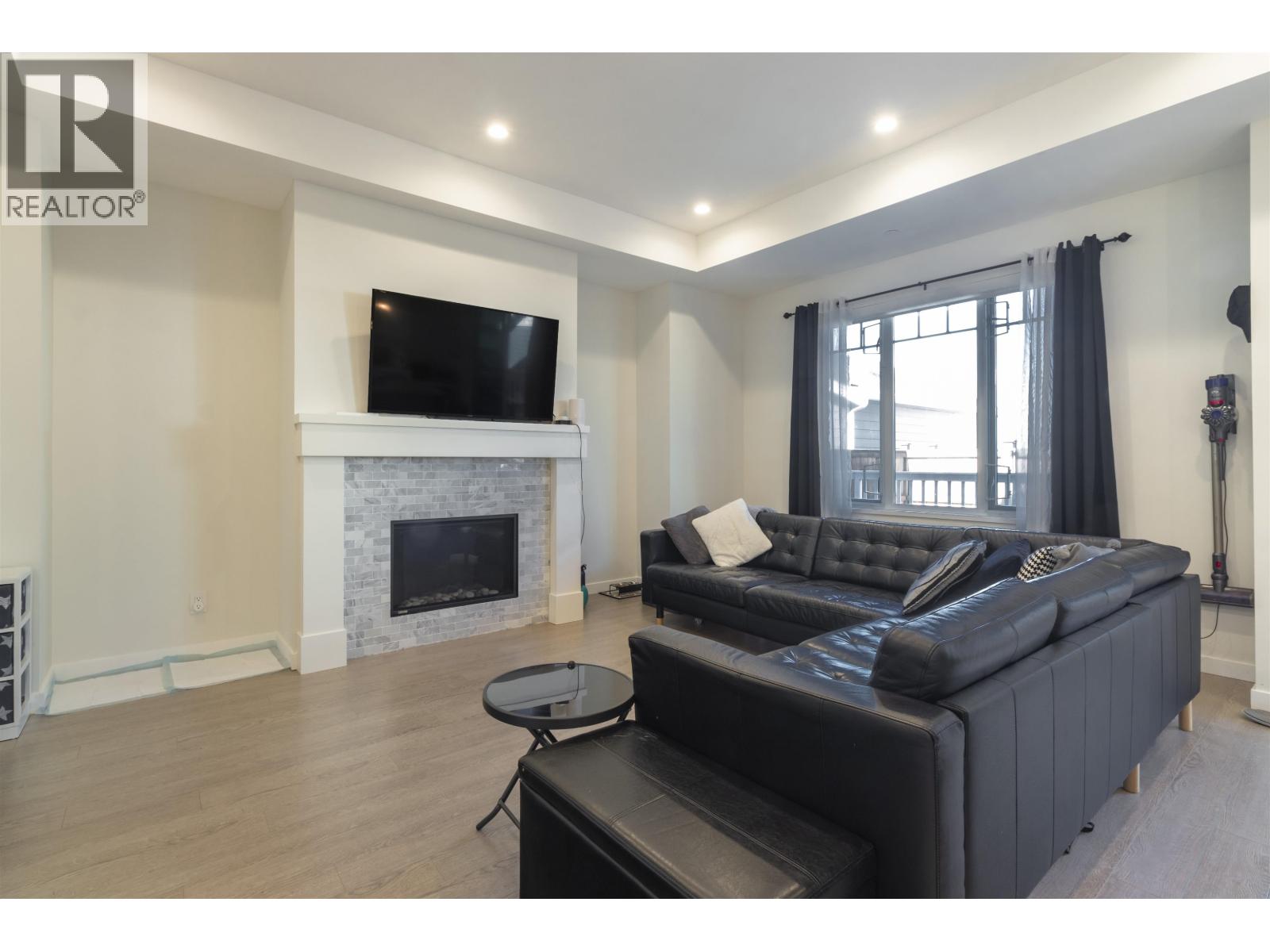 4761 HAZELNUT WAY, Tsawwassen