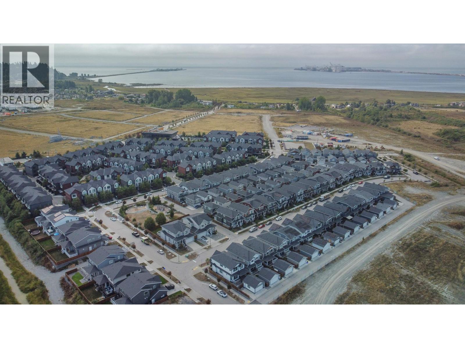 4761 HAZELNUT WAY, Tsawwassen