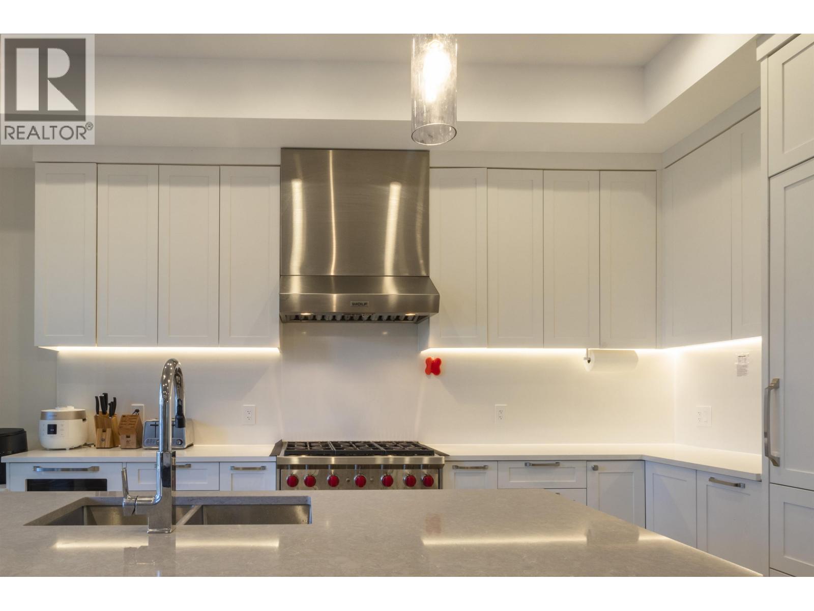 4761 HAZELNUT WAY, Tsawwassen