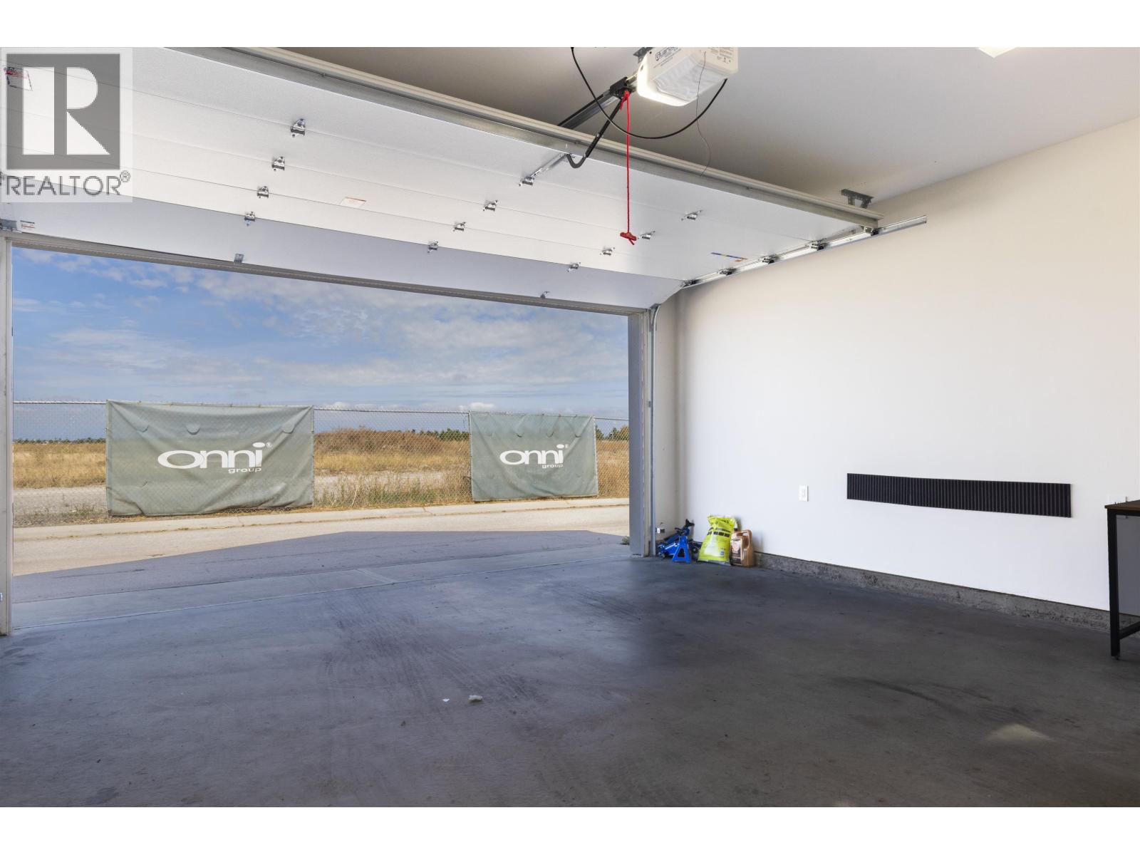 4761 HAZELNUT WAY, Tsawwassen