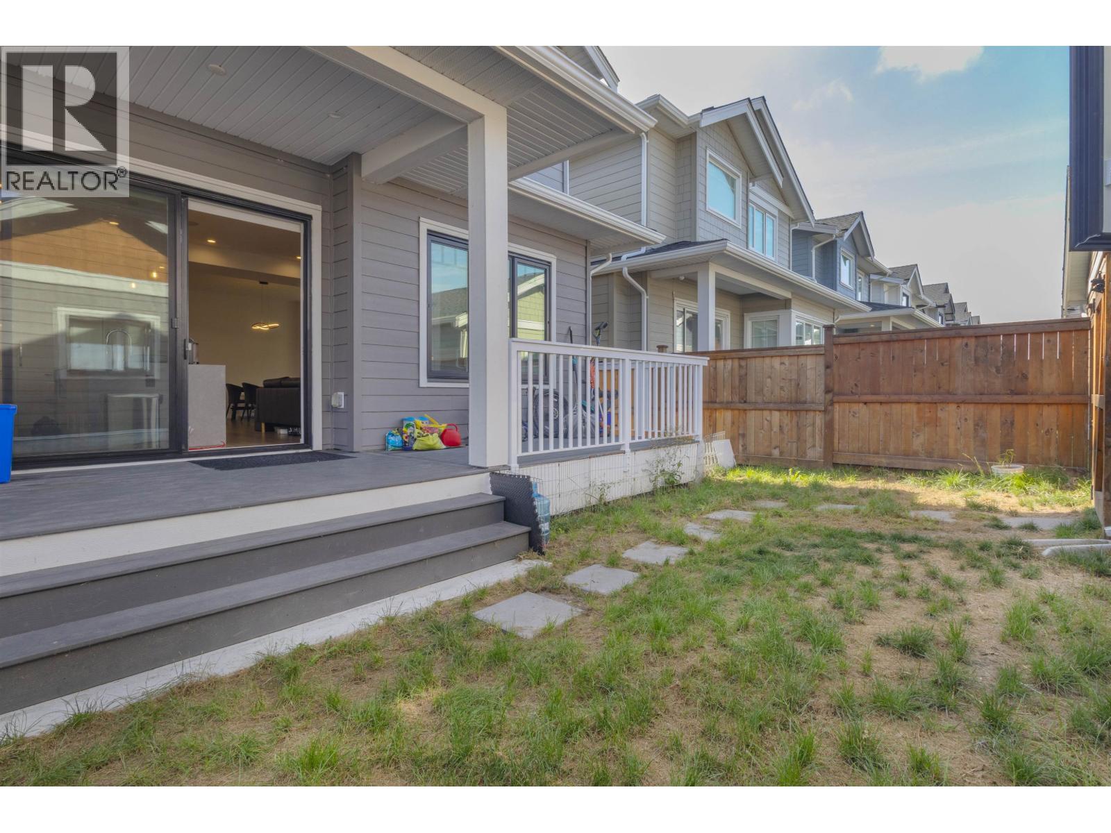 4761 HAZELNUT WAY, Tsawwassen