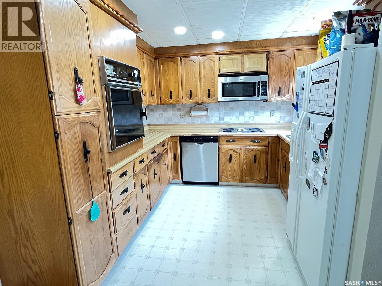 202 HOOD STREET - 12