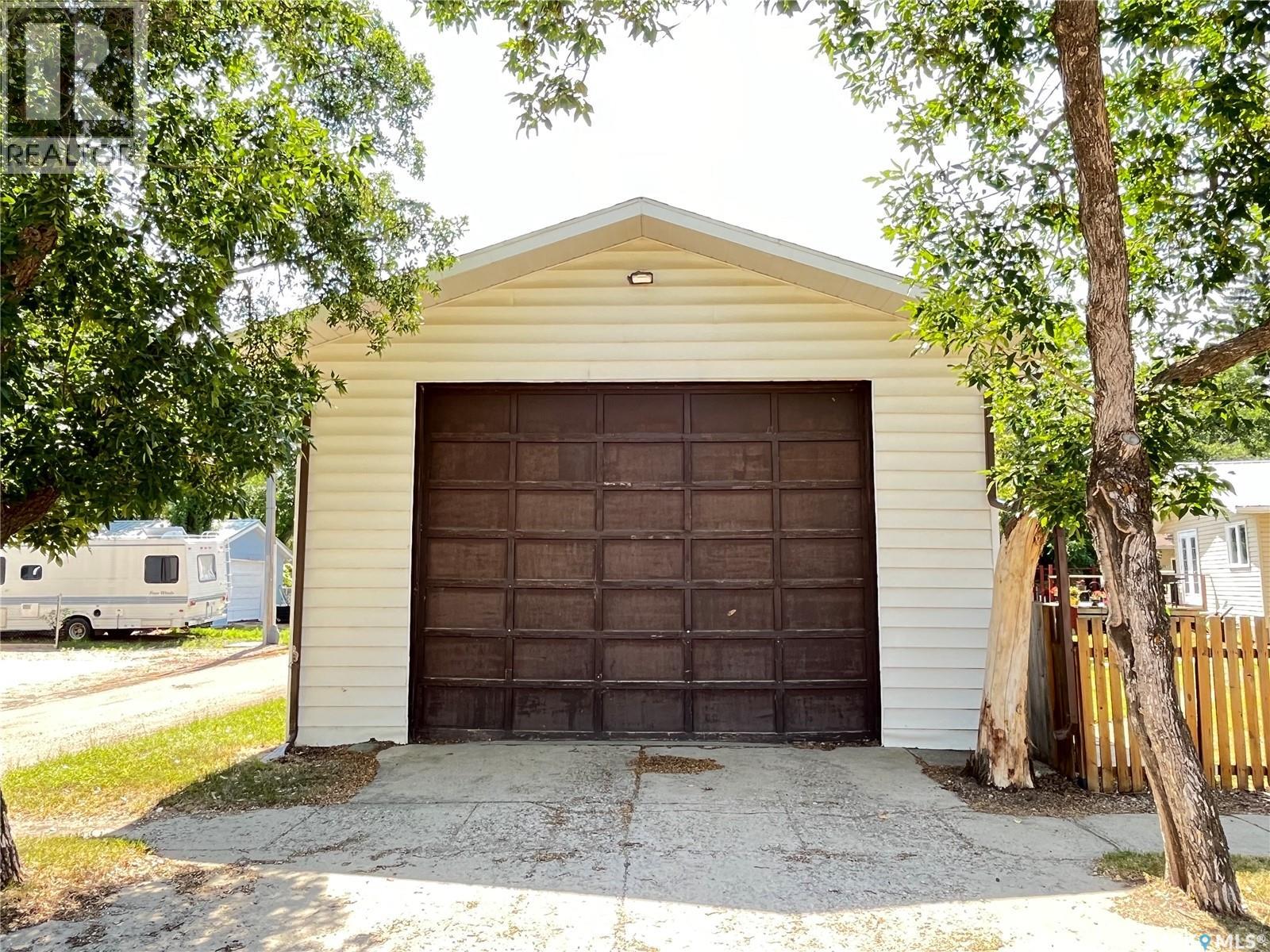 202 HOOD STREET - 4
