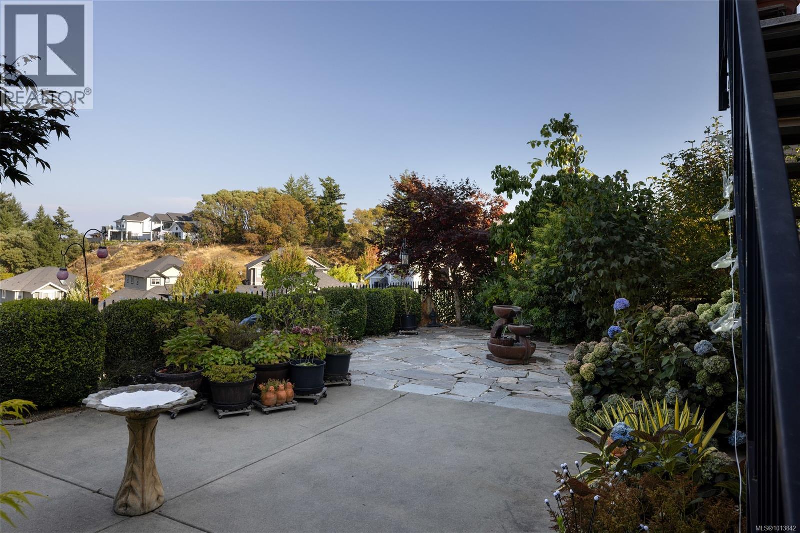  2287 Nicklaus Drive, Langford