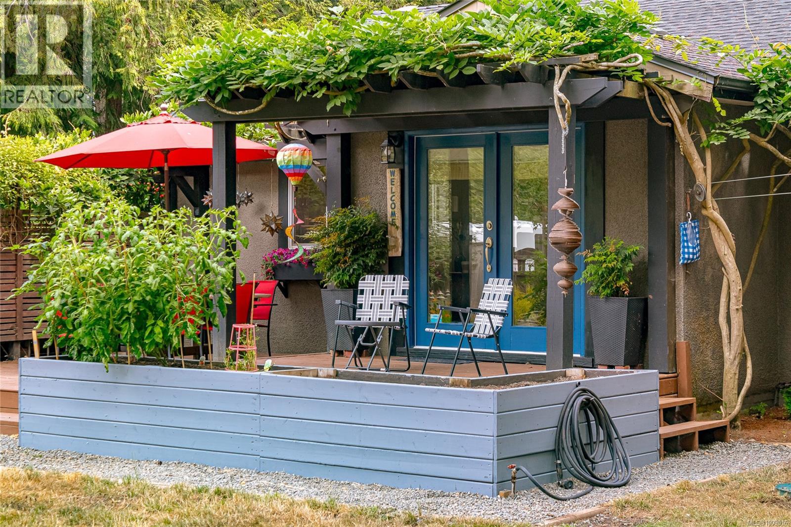 6368 Island Hwy W, Qualicum Beach