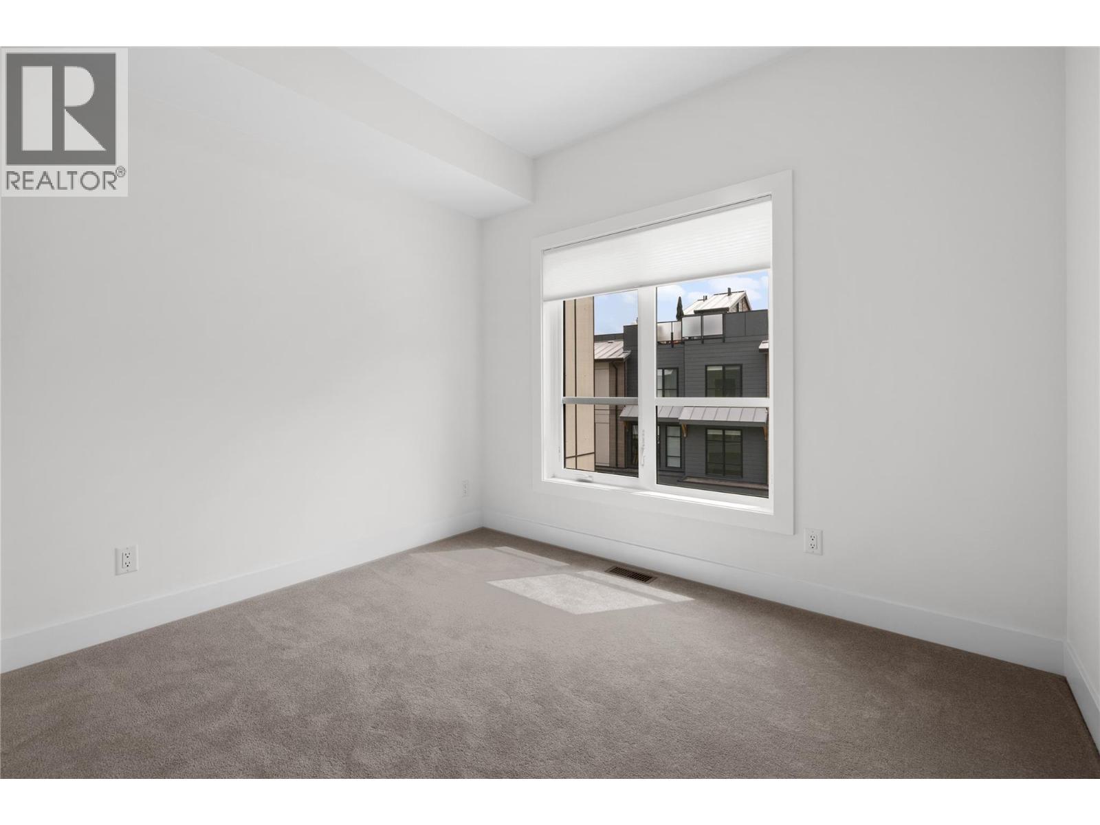 116 1455 Cara Glen Court, Kelowna