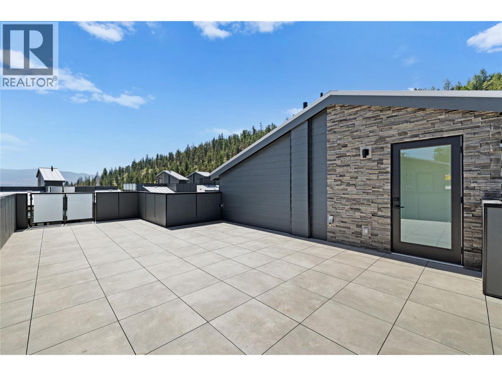 103 1455 Cara Glen Court, Kelowna