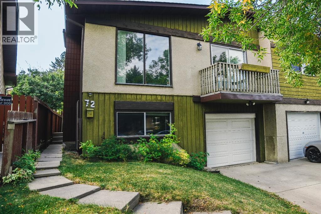 72 Berkley Close NW, Calgary, Alberta