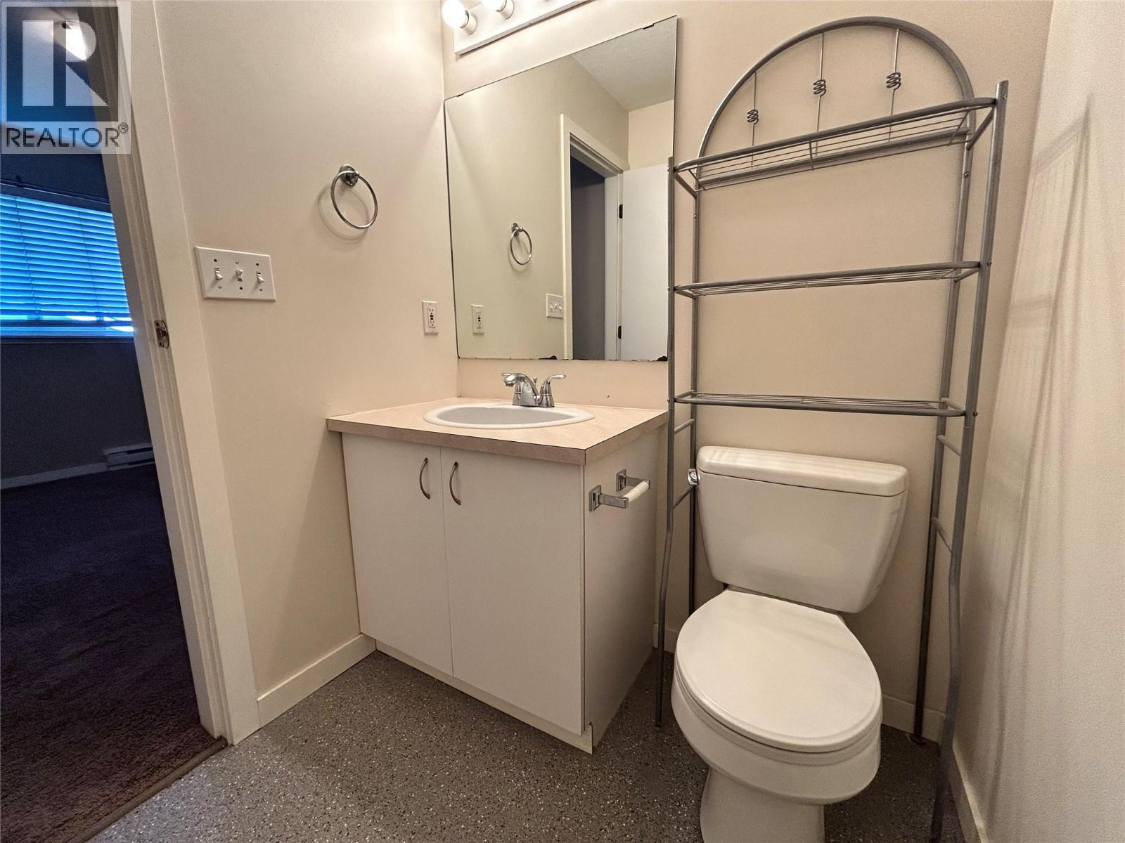 209 4305 Bellevue Drive, Vernon