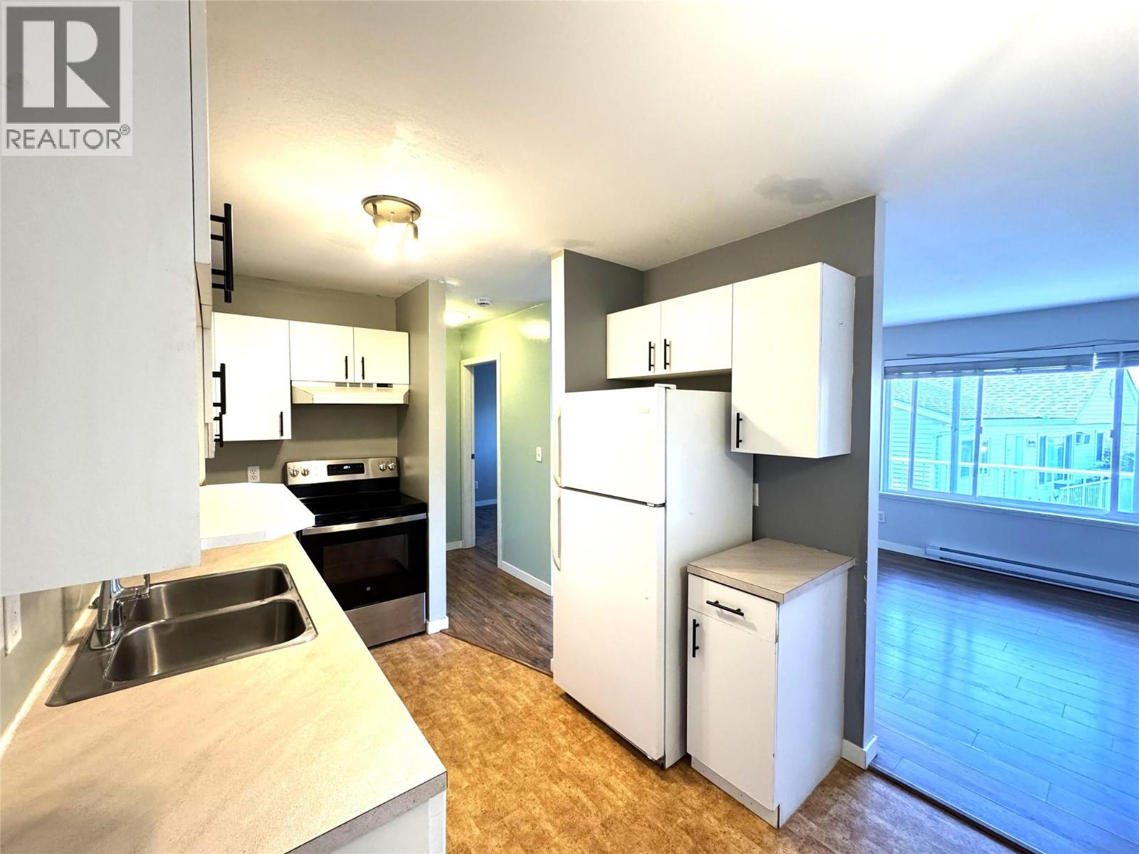 209 4305 Bellevue Drive, Vernon