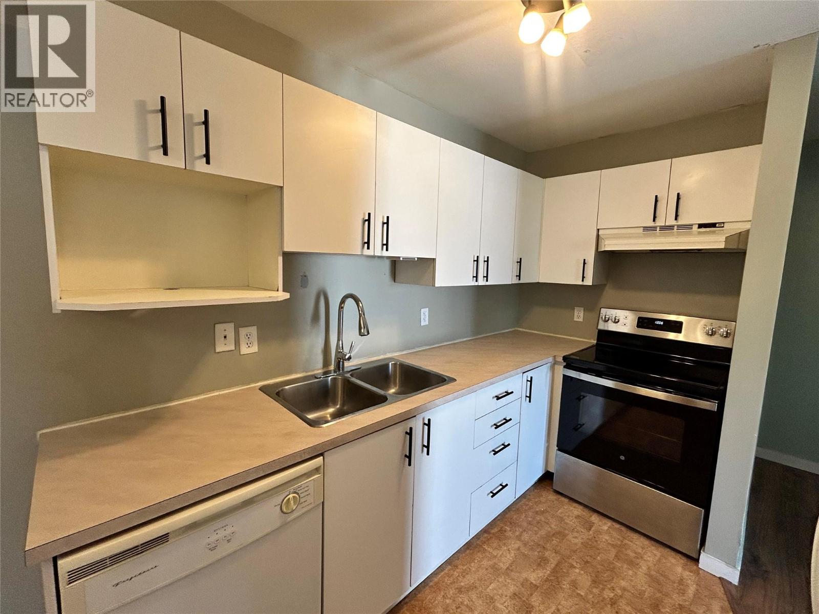 209 4305 Bellevue Drive, Vernon