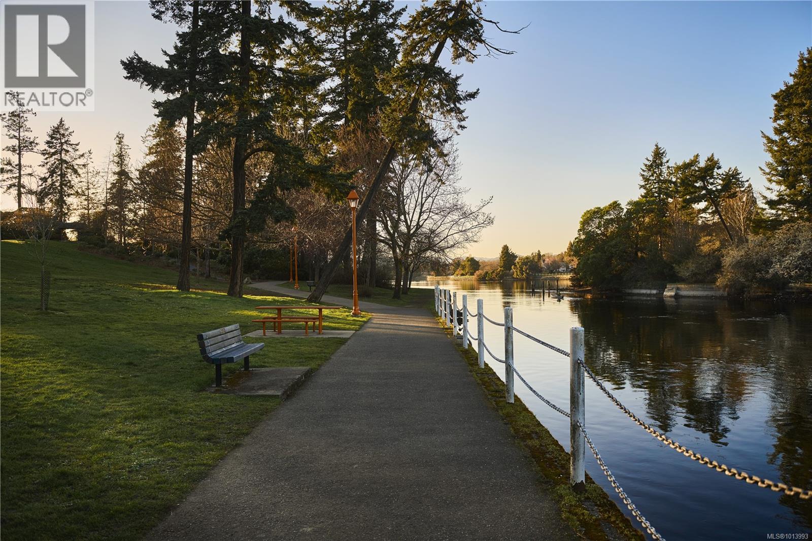 108 1075 Tillicum Road, Esquimalt