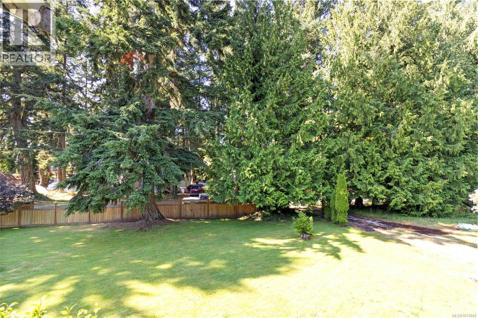 2 6110 Seabroom Road, Sooke