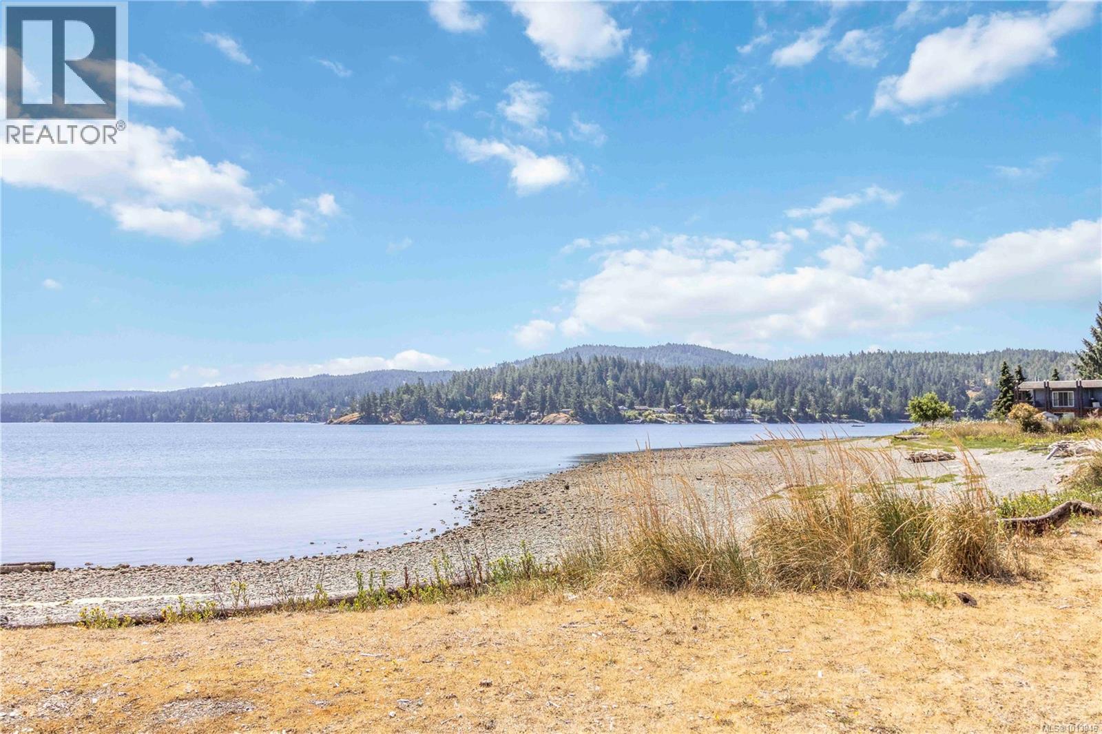 2 6110 Seabroom Road, Sooke