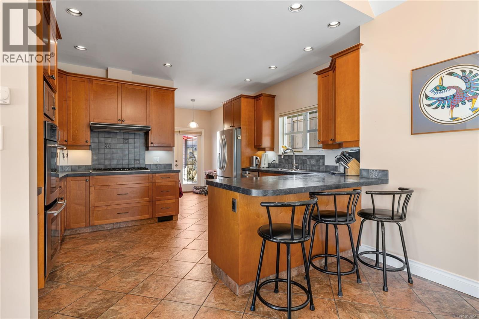  1286 Ocean View Drive, Saanich