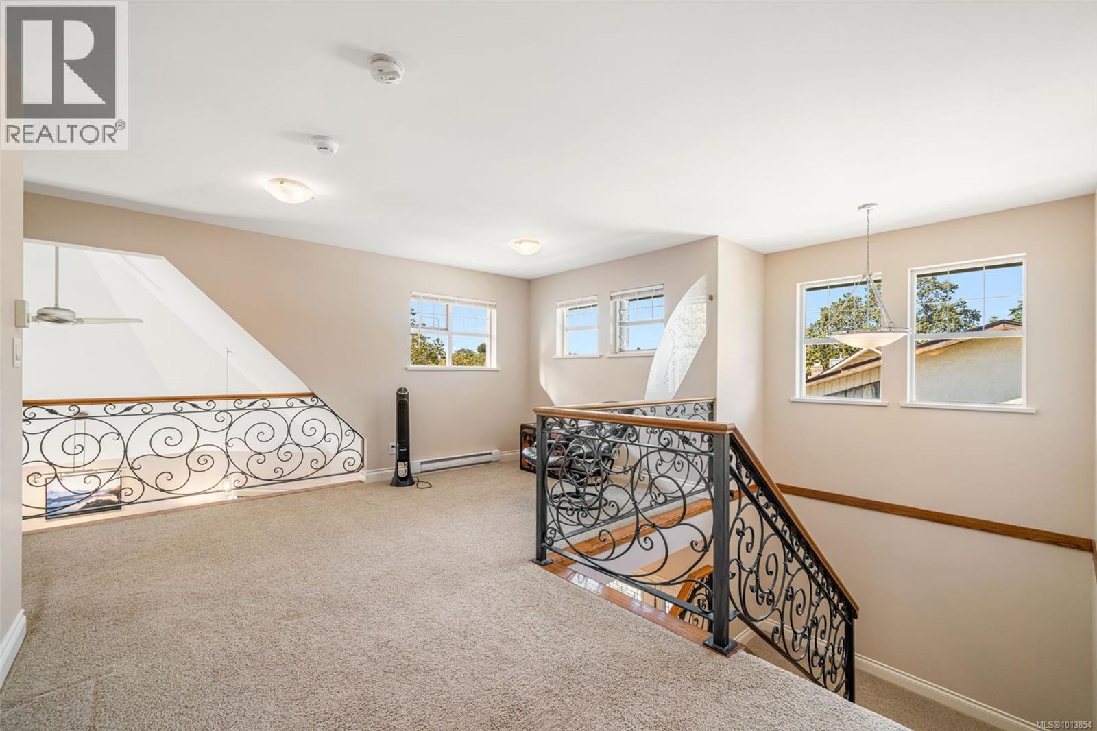  1286 Ocean View Drive, Saanich