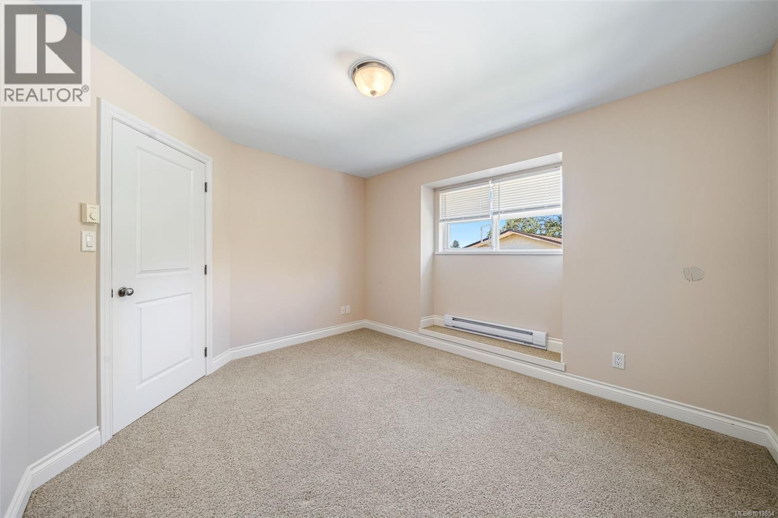 1286 Ocean View Drive, Saanich