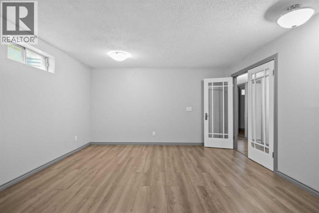 Single Family House Bungalow for Sale in  Dover Ridge Court SE Dover Calgary 