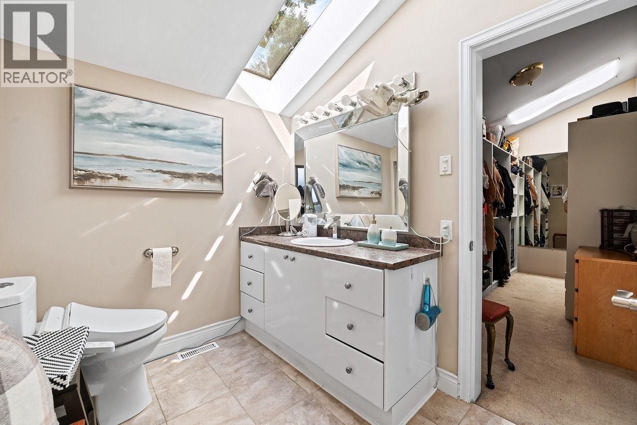 3435 ST. GEORGES AVENUE, North Vancouver