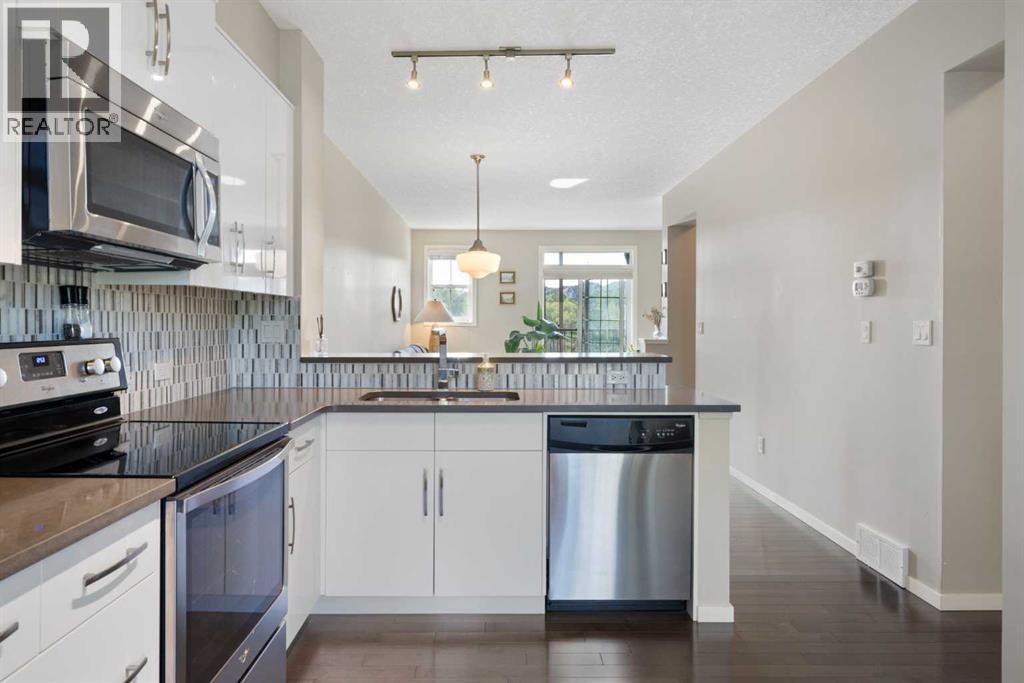 Single Family House for Sale in  Ascot Point SW Aspen Woods Calgary 
