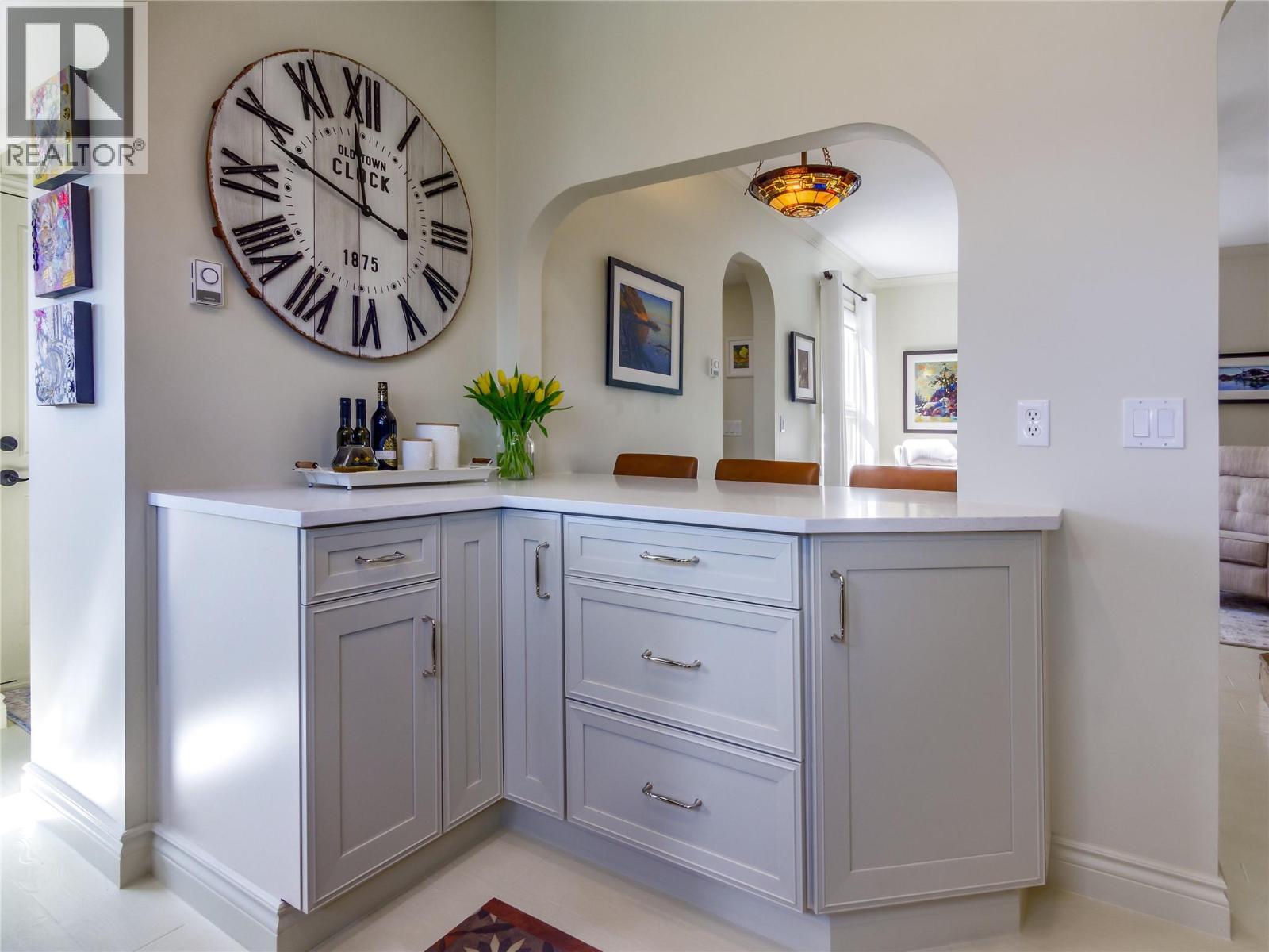 6207 Whinton Crescent, Peachland