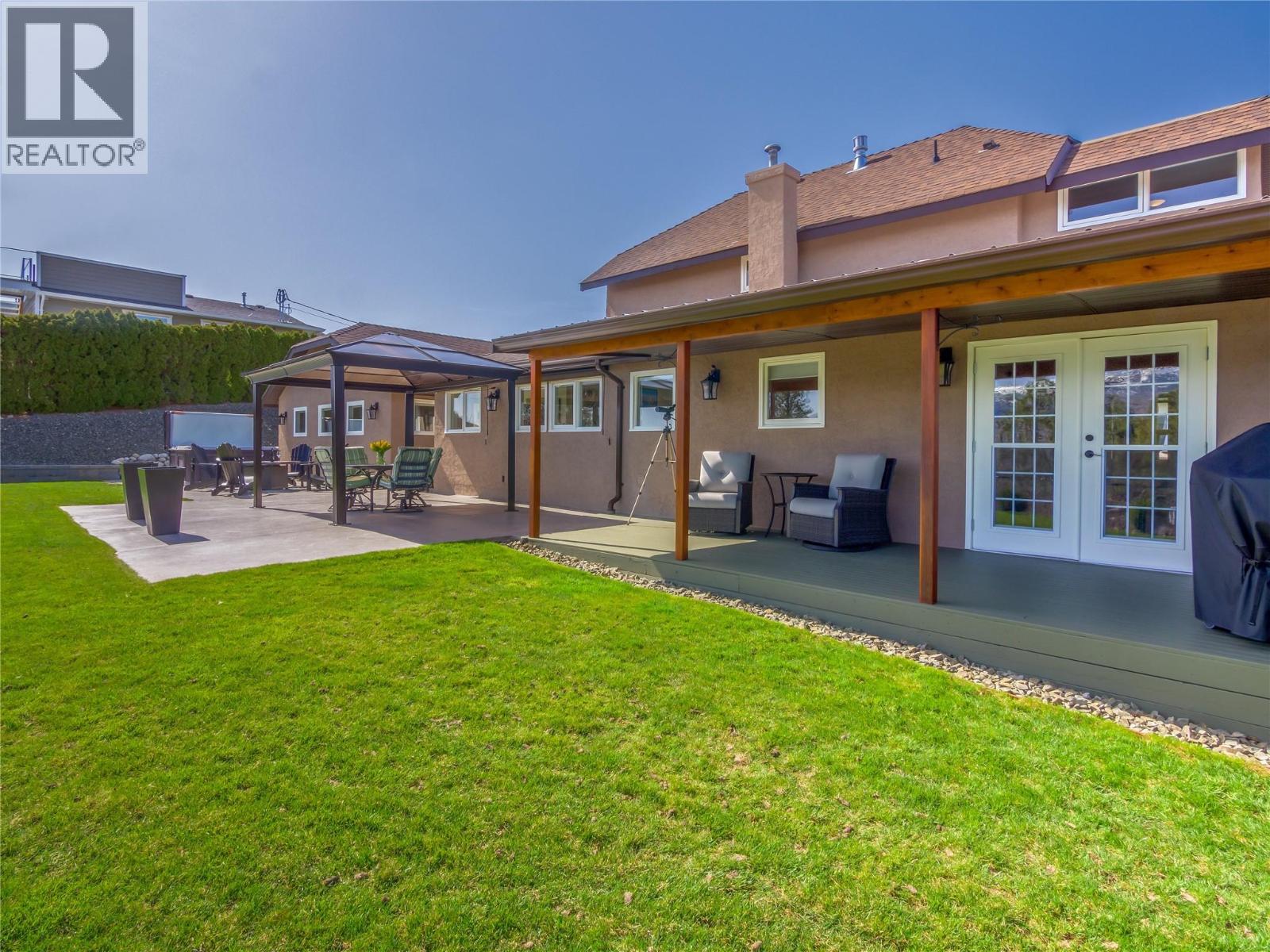 6207 Whinton Crescent, Peachland