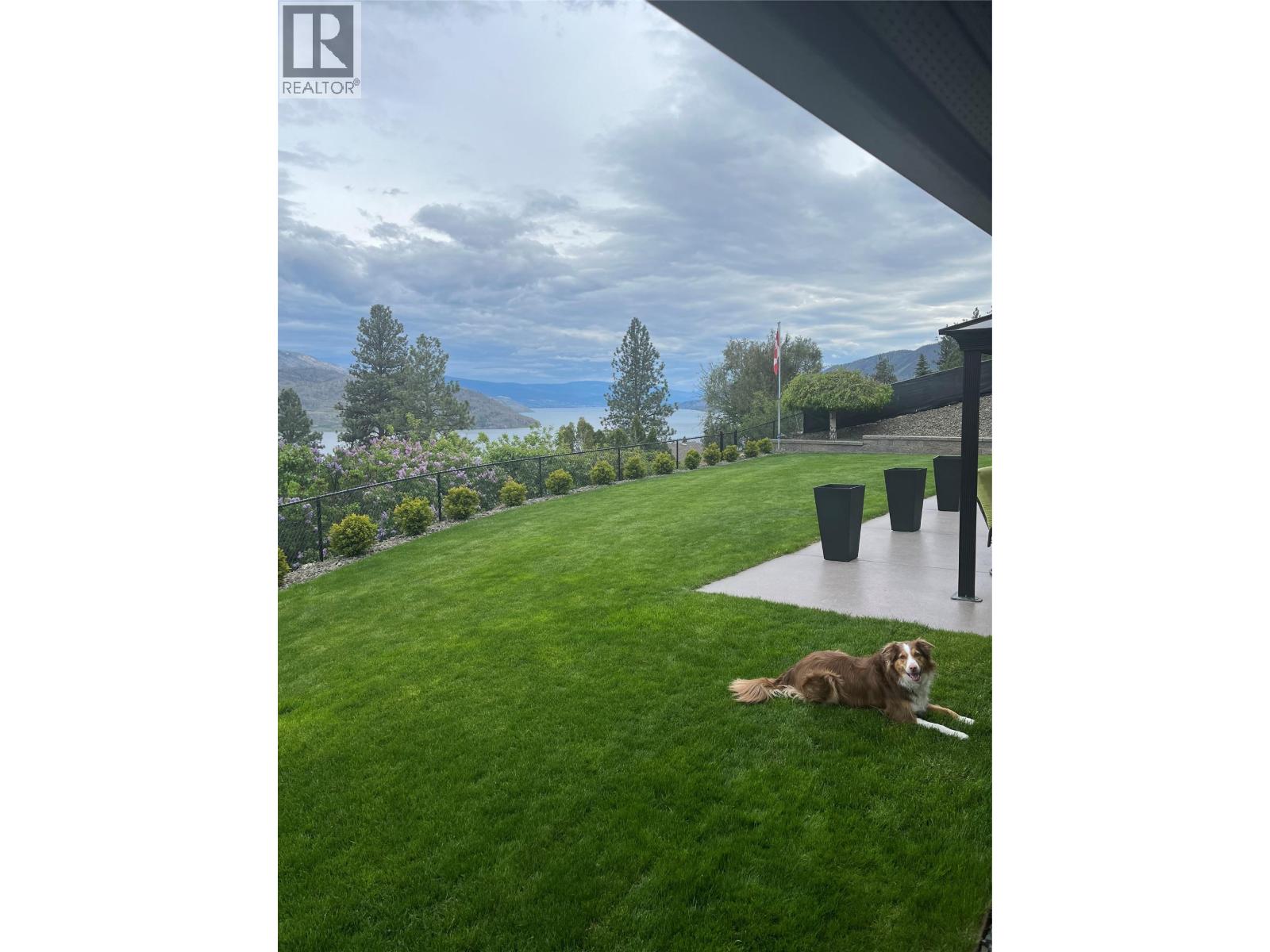 6207 Whinton Crescent, Peachland