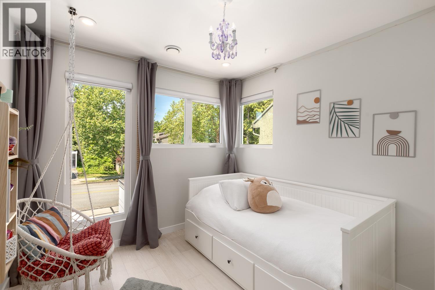 3812 GARDEN GROVE DRIVE, Burnaby