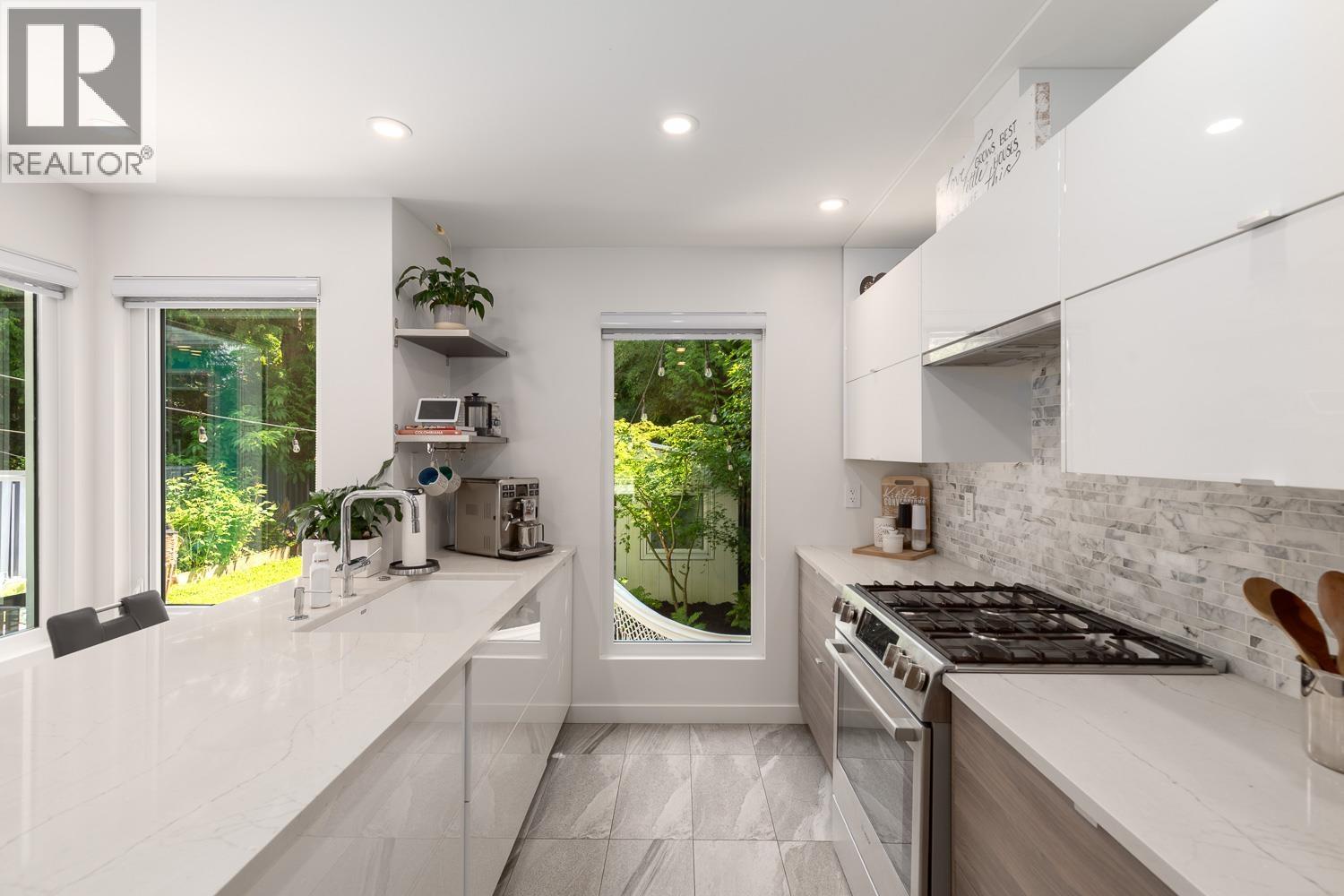 3812 GARDEN GROVE DRIVE, Burnaby