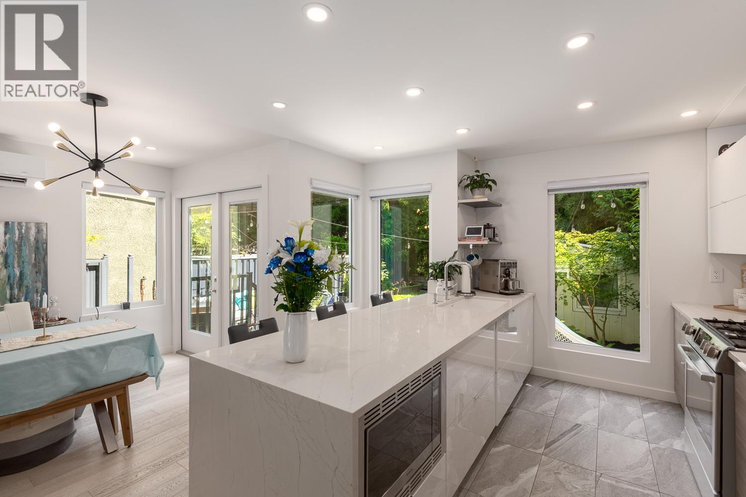 3812 GARDEN GROVE DRIVE, Burnaby