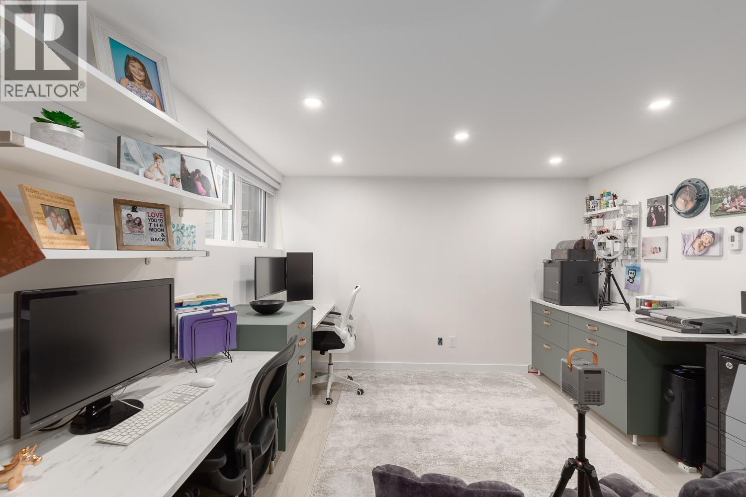 3812 GARDEN GROVE DRIVE, Burnaby