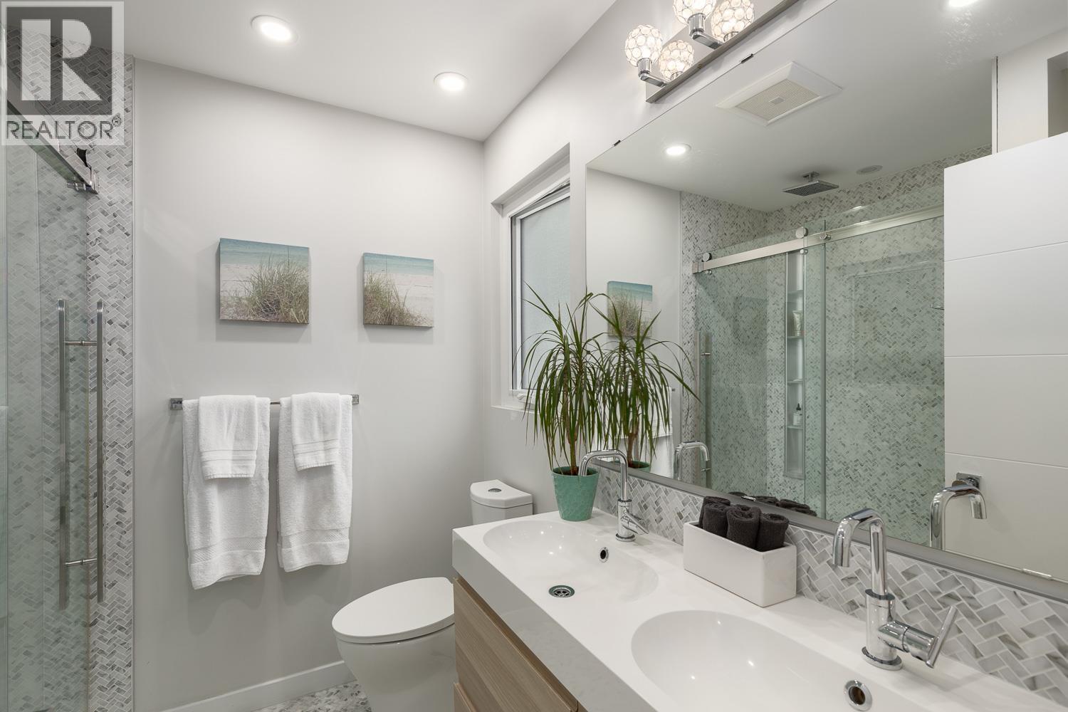 3812 GARDEN GROVE DRIVE, Burnaby