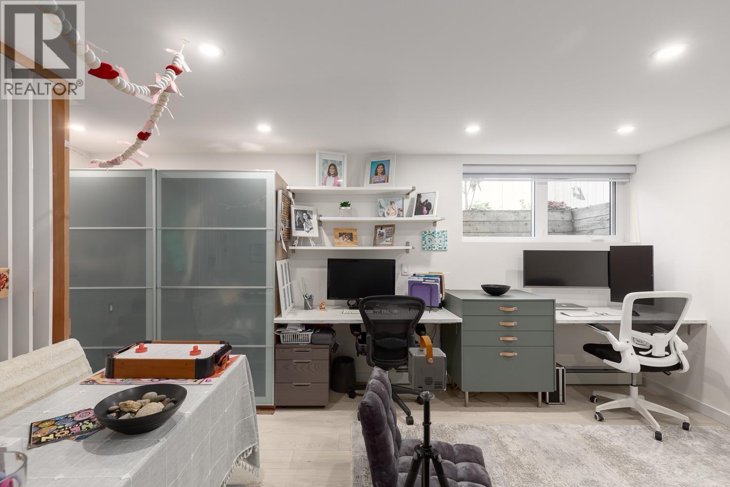 3812 GARDEN GROVE DRIVE, Burnaby