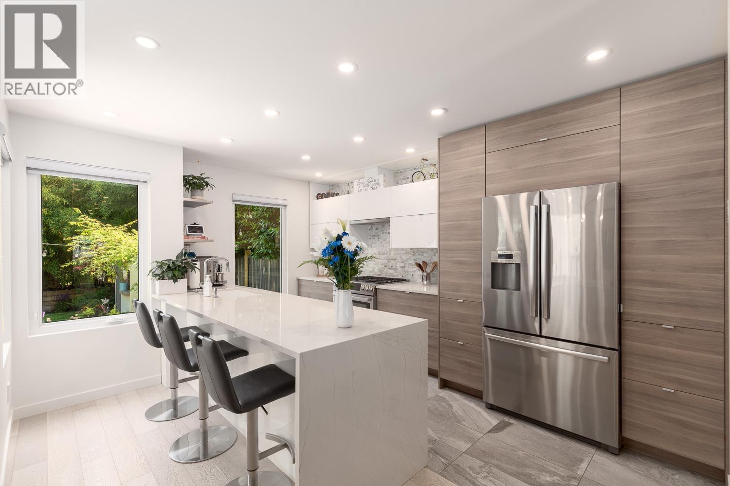 3812 GARDEN GROVE DRIVE, Burnaby