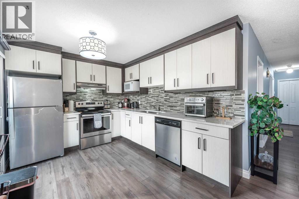 Single Family House Bi-level for Sale in  Whitehaven Road NE Whitehorn Calgary 