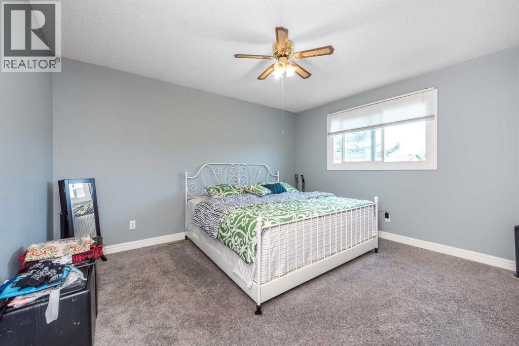 Single Family House Bi-level for Sale in  Whitehaven Road NE Whitehorn Calgary 