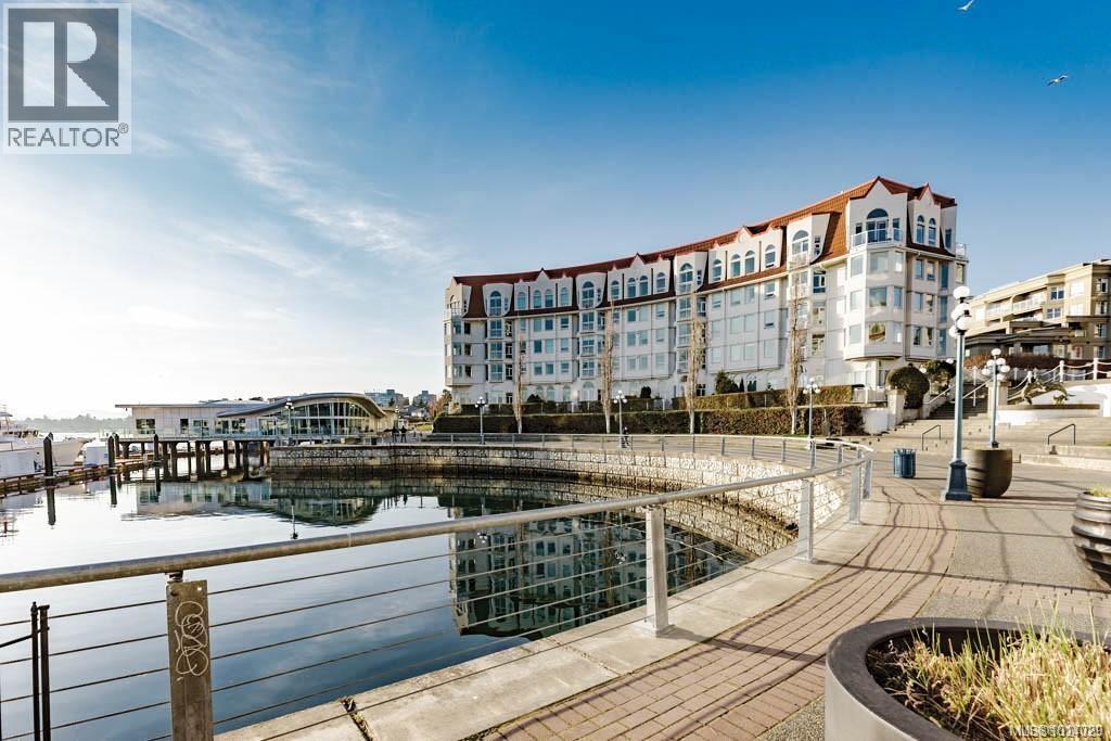 305 11 Cooperage Place West, Victoria