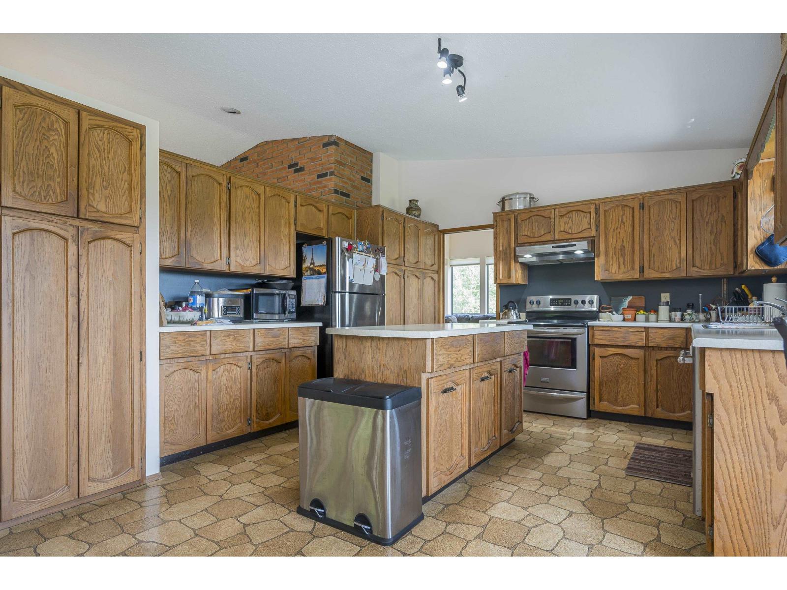 22801 48 AVENUE, Langley