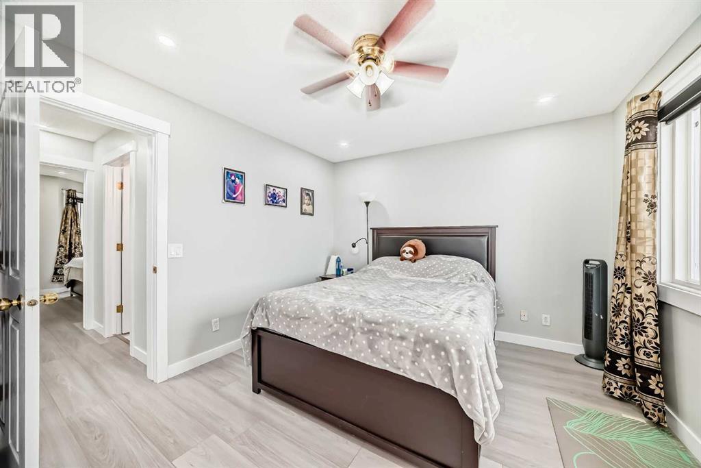 Single Family House for Sale in  Taravista Way NE Taradale Calgary 