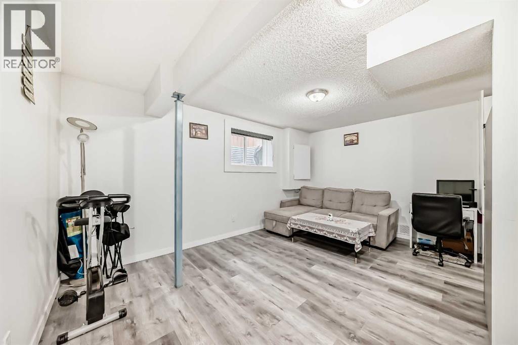 Single Family House for Sale in  Taravista Way NE Taradale Calgary 